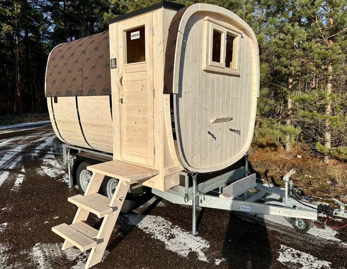 Sauna mobile Carré avec vestiaire sur une remorque