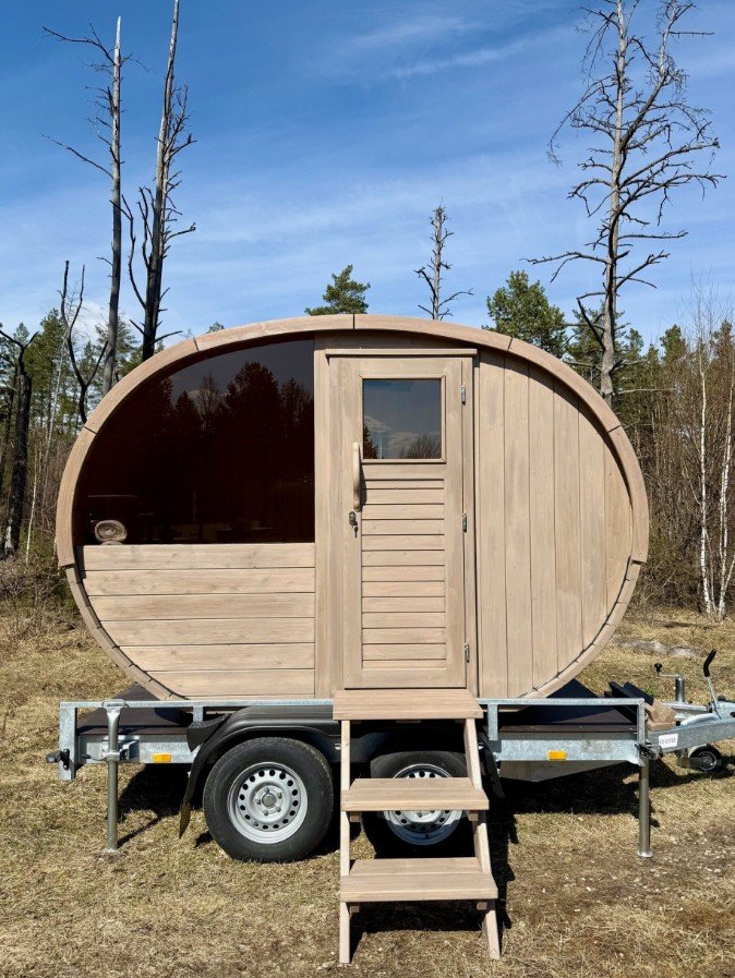 Sauna Ellipse installé sur une remorque